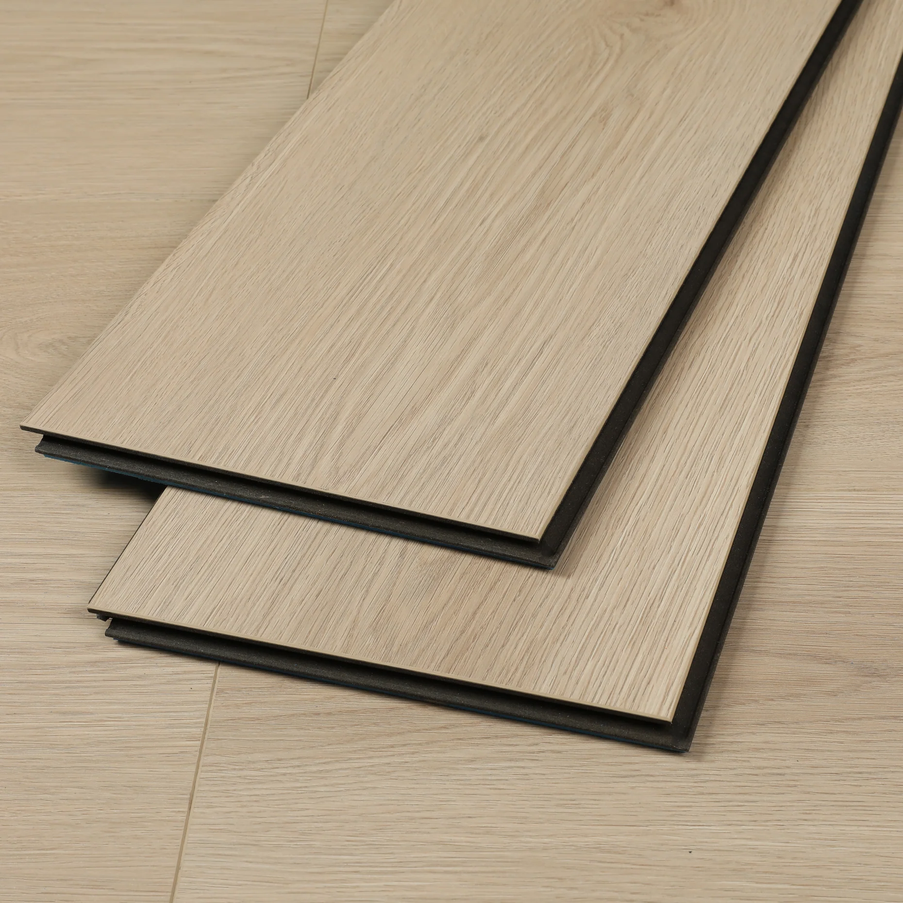 Claystone Oak- Waterproof Laminate - Image 2
